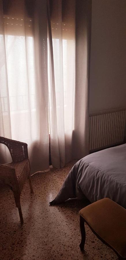 Hostal Braseria Tivissa Kültér fotó