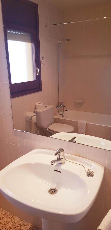 Hostal Braseria Tivissa Kültér fotó