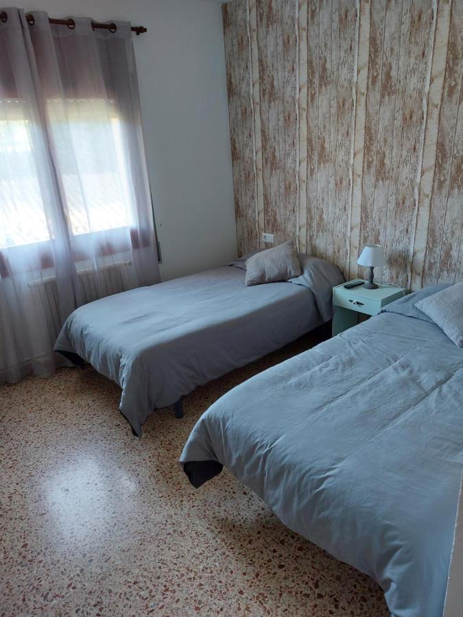 Hostal Braseria Tivissa Kültér fotó