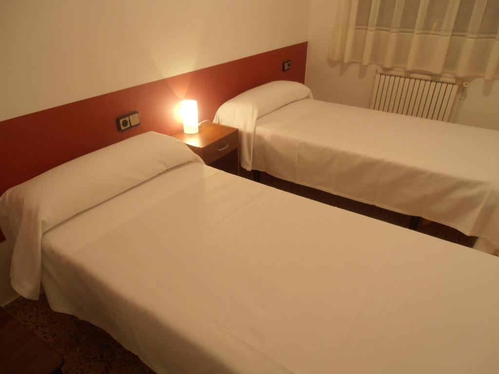Hostal Braseria Tivissa Szoba fotó